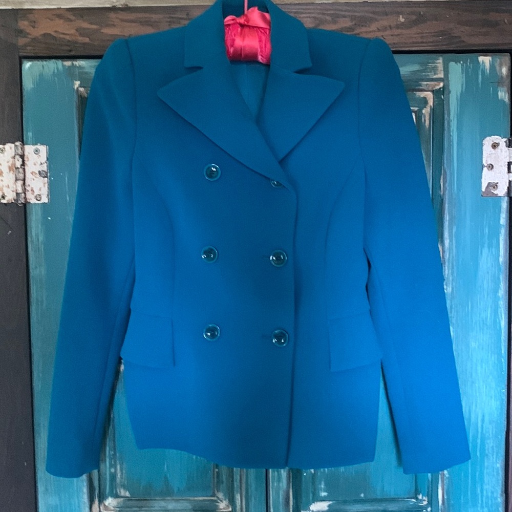 Schumacher brand blazer! 🦋

Purchased at Yoox